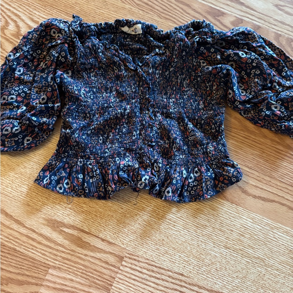Floral Patterned Set - Picture 2 of 3